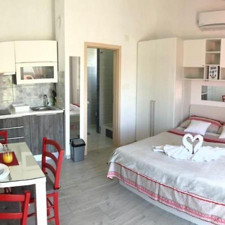 Apartmani Bolero - Obiteljski Odmor Водице Екстериор снимка